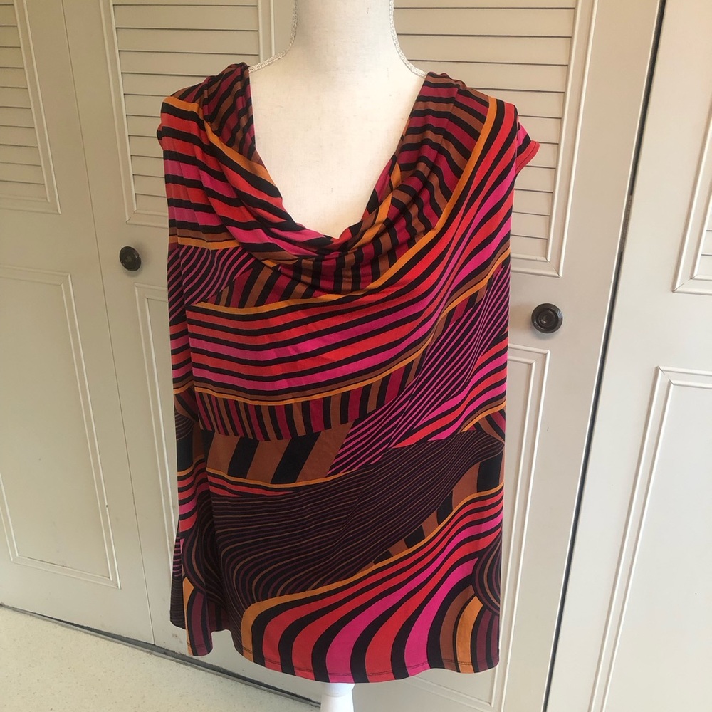 Ladies plus size sleeveless top -2X